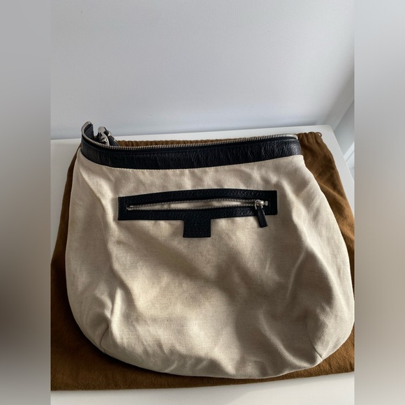 SOLD ๐ Gucci Hobo Bag Black Grainy Leather Silver Hardware Bamboo - Picture 12 of 13